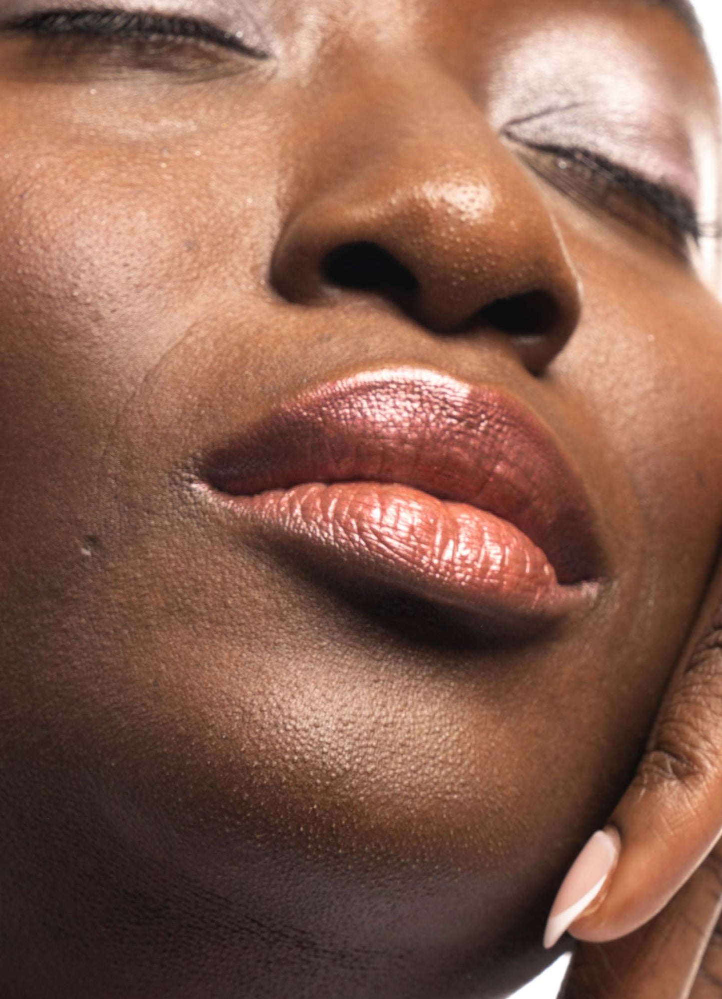 lip gloss, vegan cruelty free lip gloss +caption_Assi is wearing Please #shade_Please_|_Lustrous_Medium_Pink