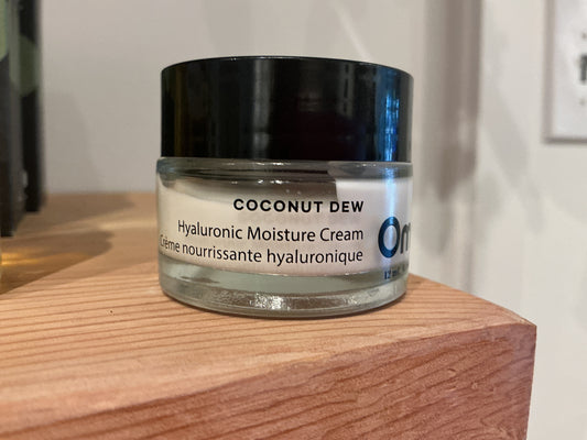 Om Coconut dew Hyaluronic Moisture Cream