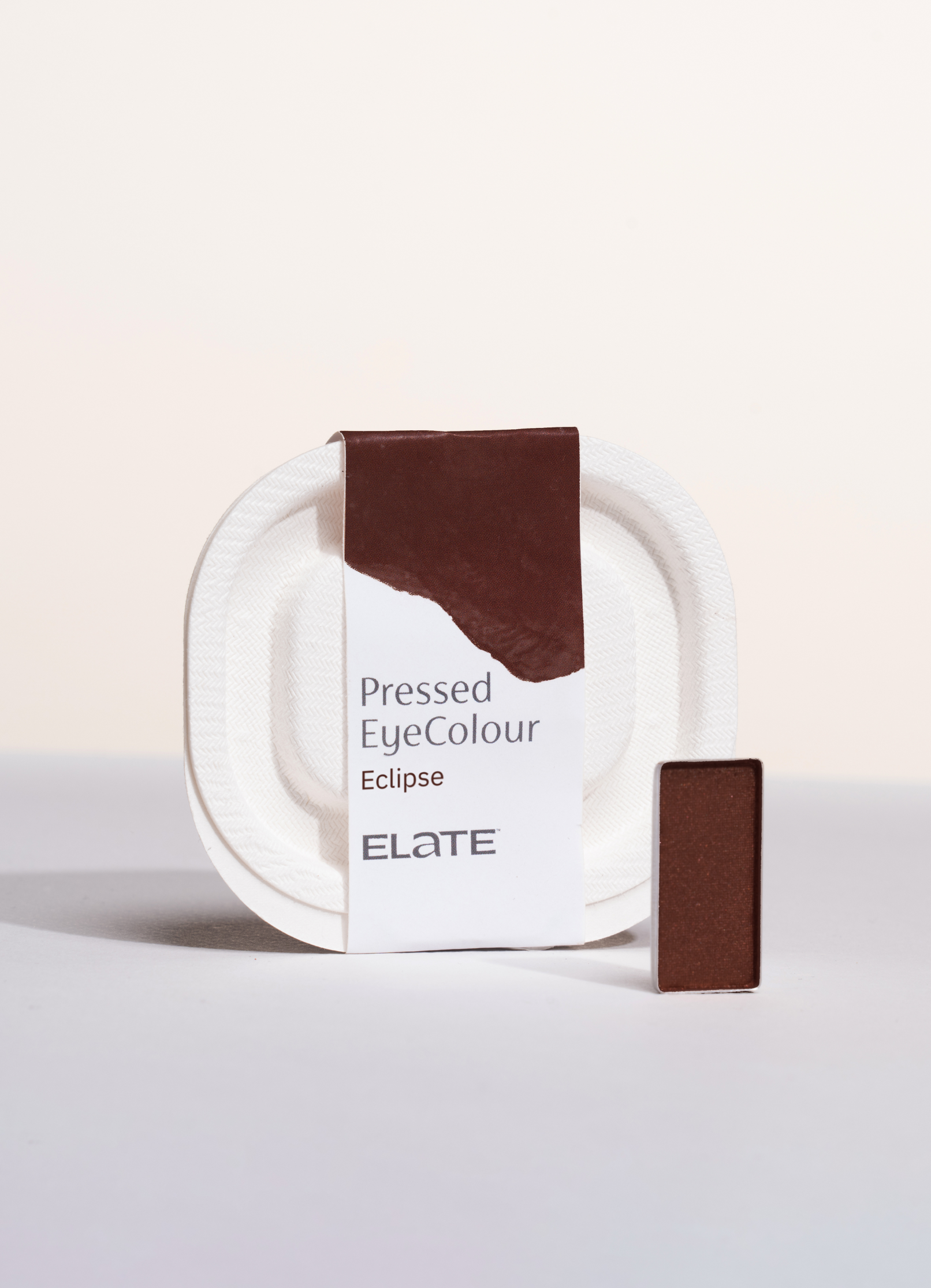 Vegan and cruelty free beauty, eyeshadow, smokey eye, neutral eyeshadow #shade_Eclipse_|_Deep_Shimmery_Maroon