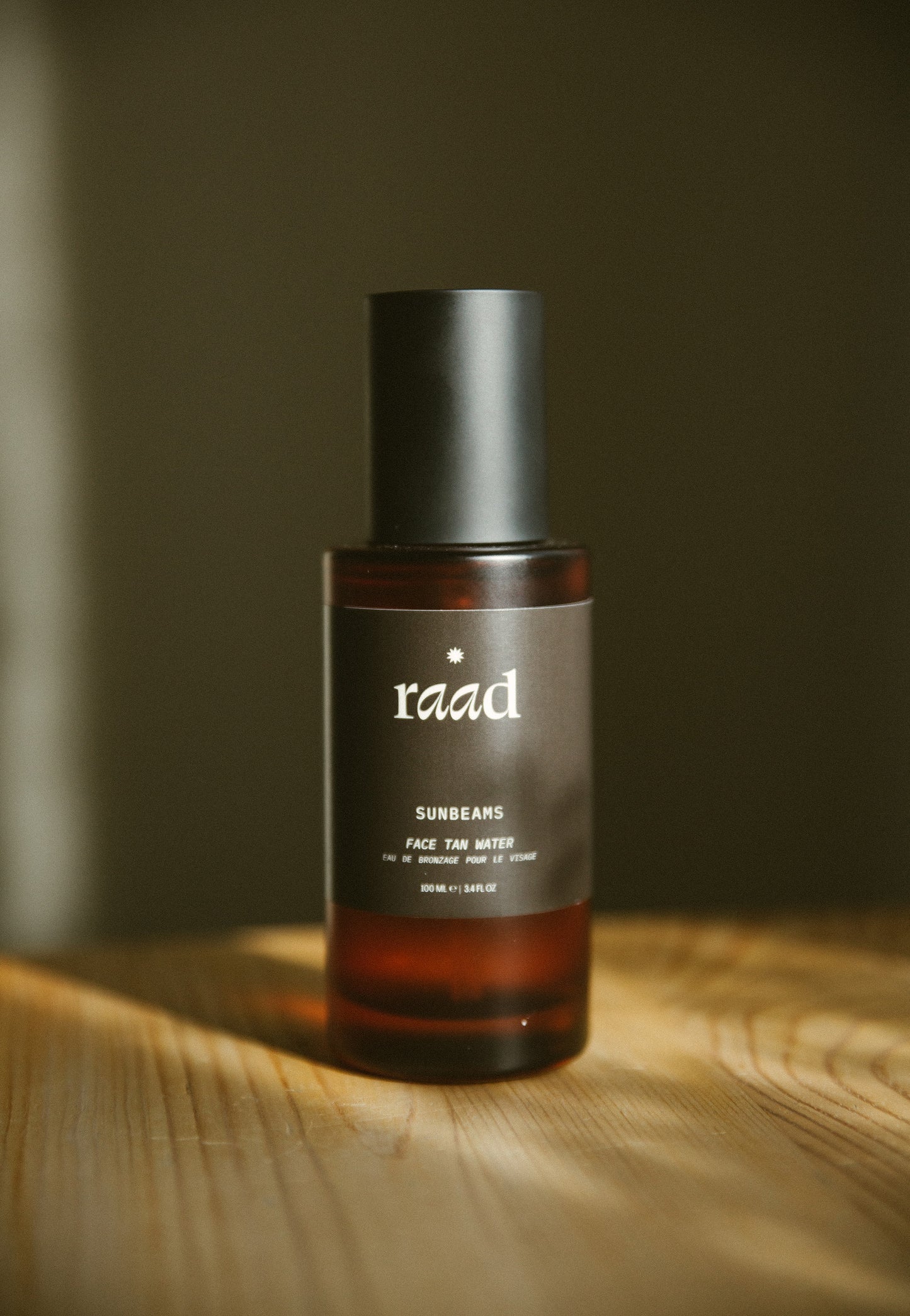 Raad Collective Tanning Water