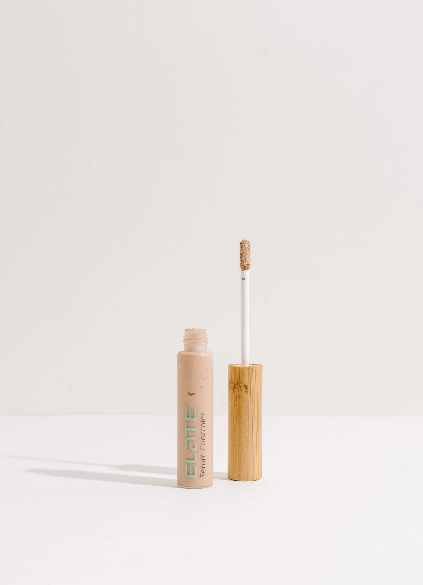 vegan cruelty free full coverage concealer creme concealer. #shade_SN1_|_Very_Light_Neutral
